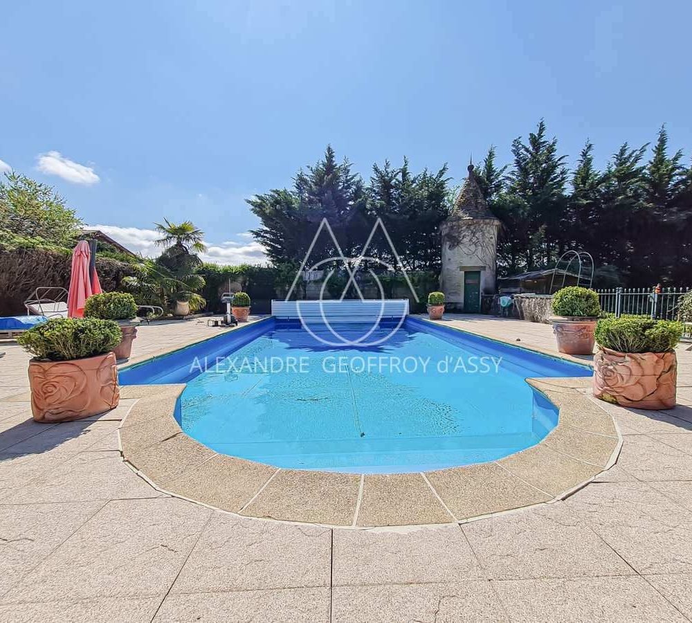 1gm264i8rc2hpqb6de0kyqgds6sqxljpbnxydczvk