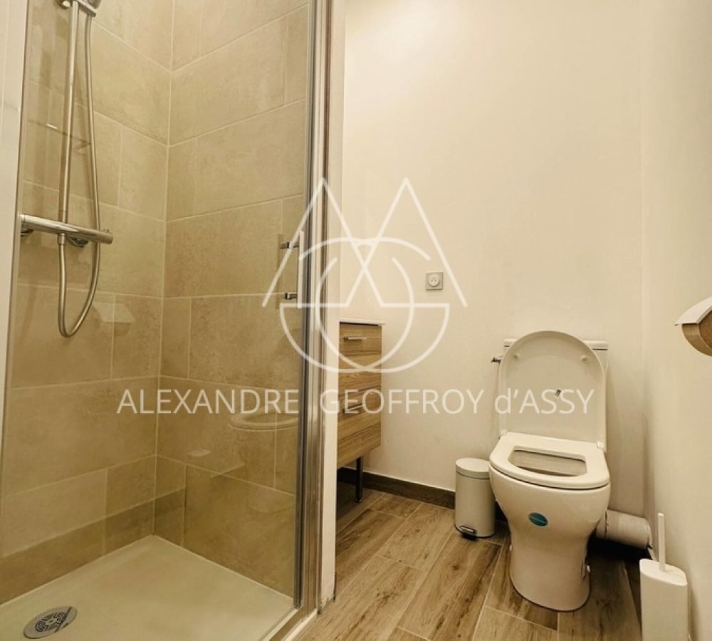 2bf8515d-d51b-47f4-8f8d-08dea4bafbbe