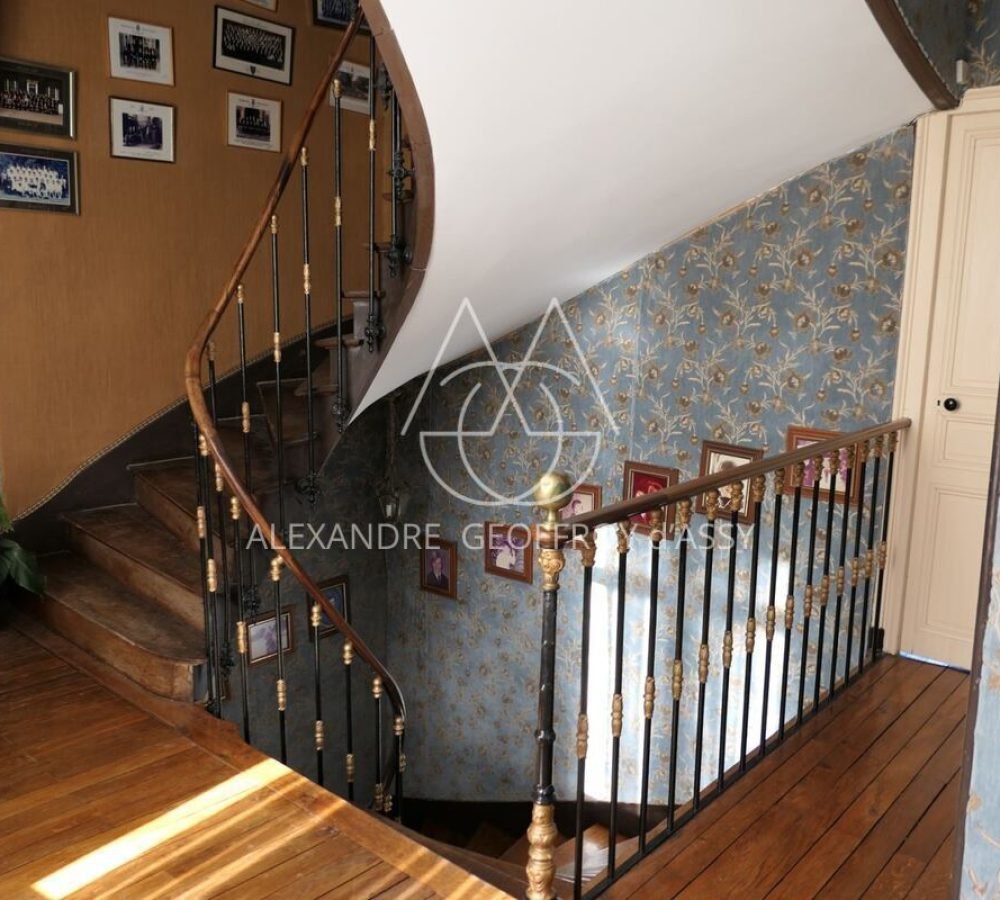 5270_06-2023-11-06-0951