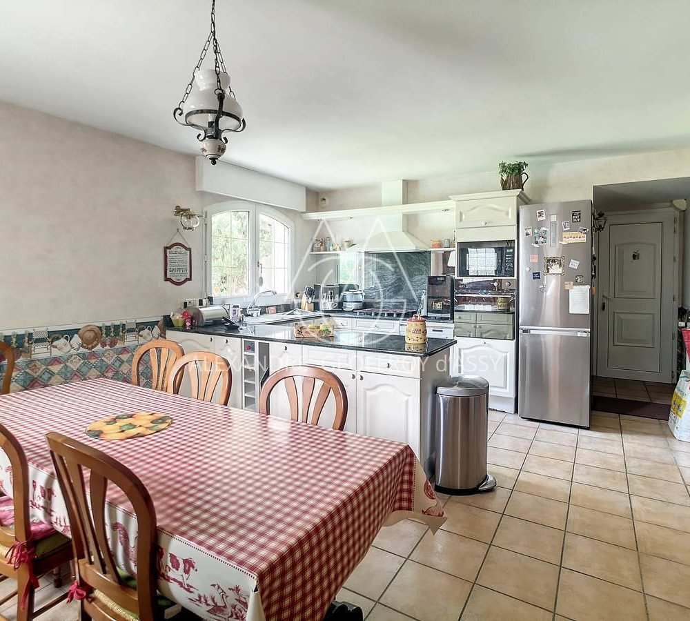 abwfpc29urgluyxjktuo_20220511142129_09863_78ed369