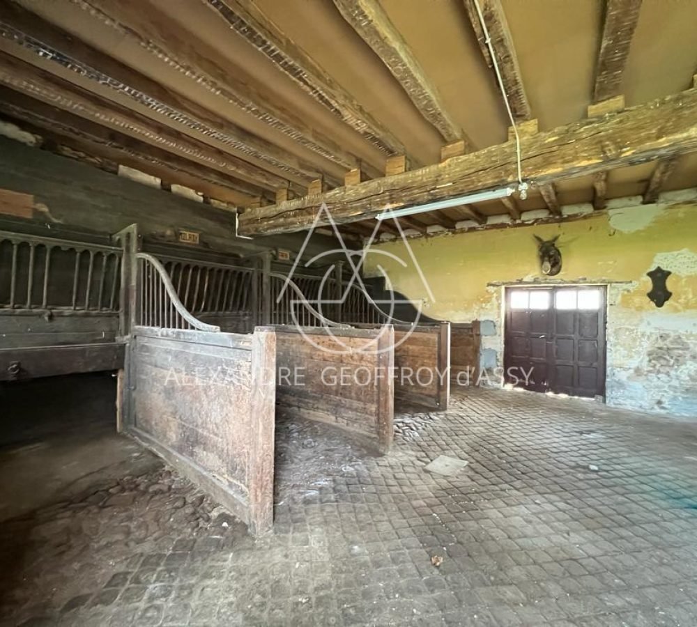 b0af4f00-2476-4ce8-accd-051704b9da1d