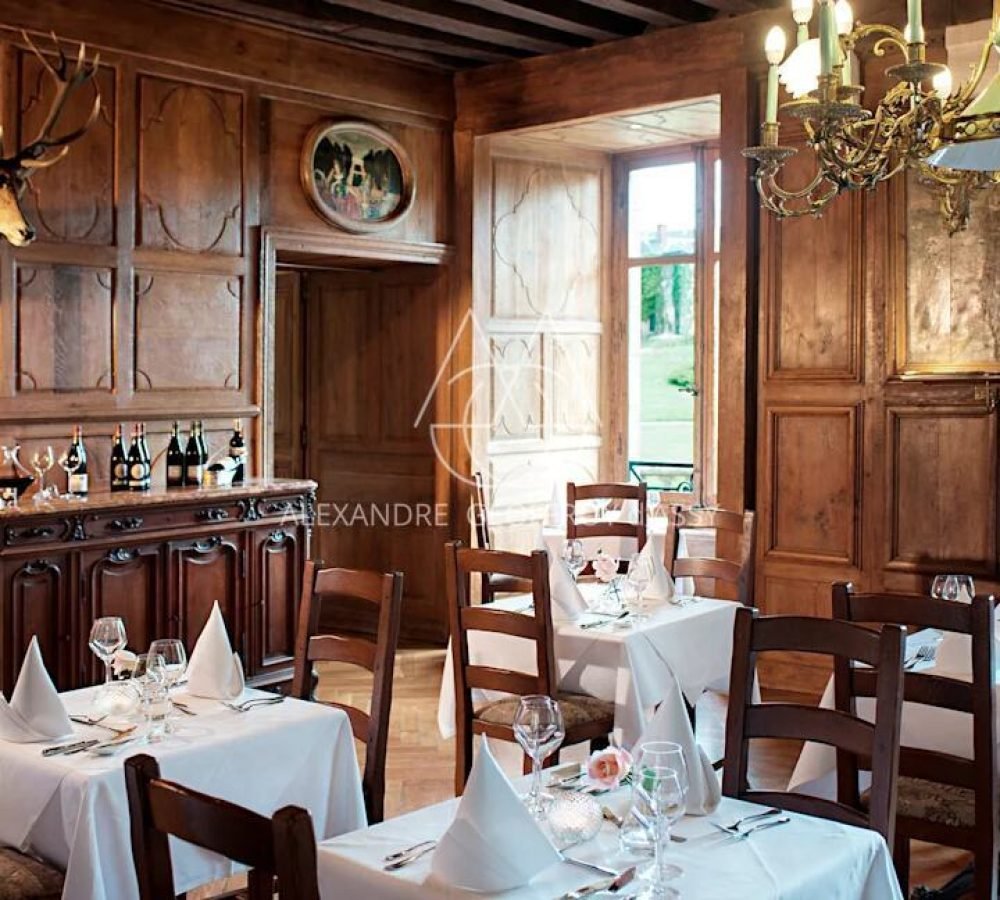 berry-chateau-de-restaurant-room