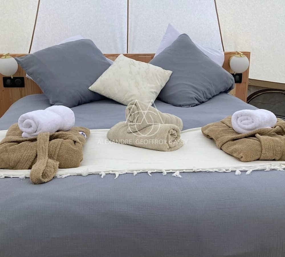 dji_fly_20240828_191934_137_1724865603809_photo_