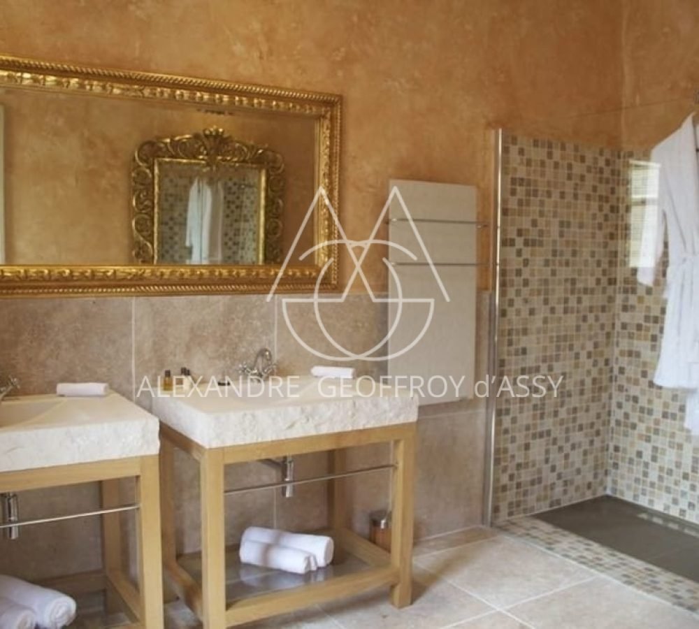 e4663093629759d62a5c1f886019bff22e599a71