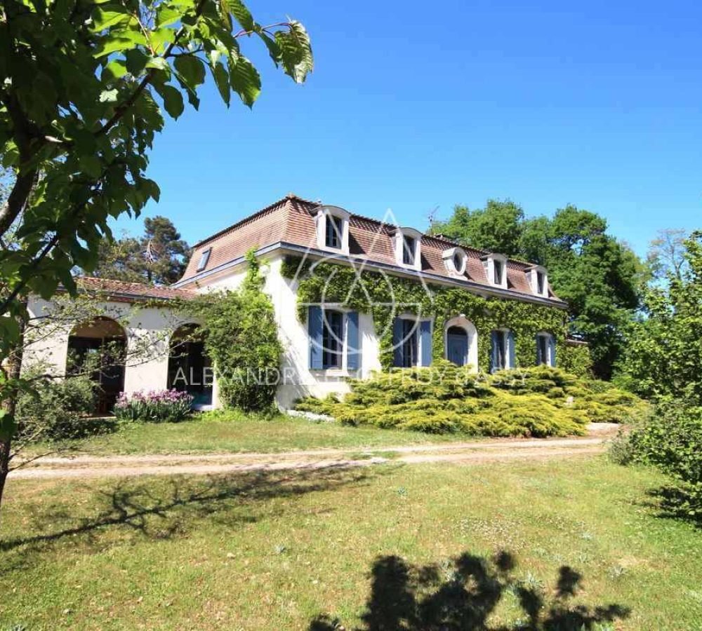 faug_facade_iris_gauche