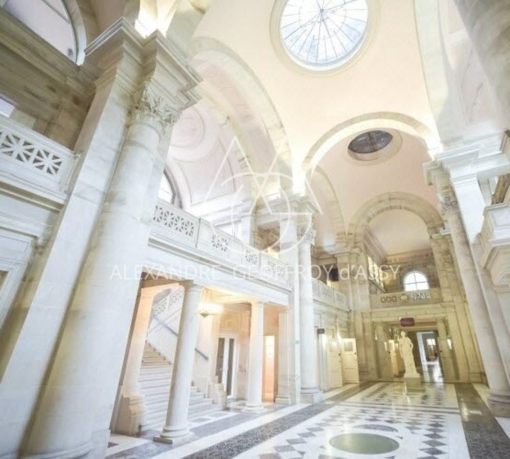 les-thermes-hut-1598022067