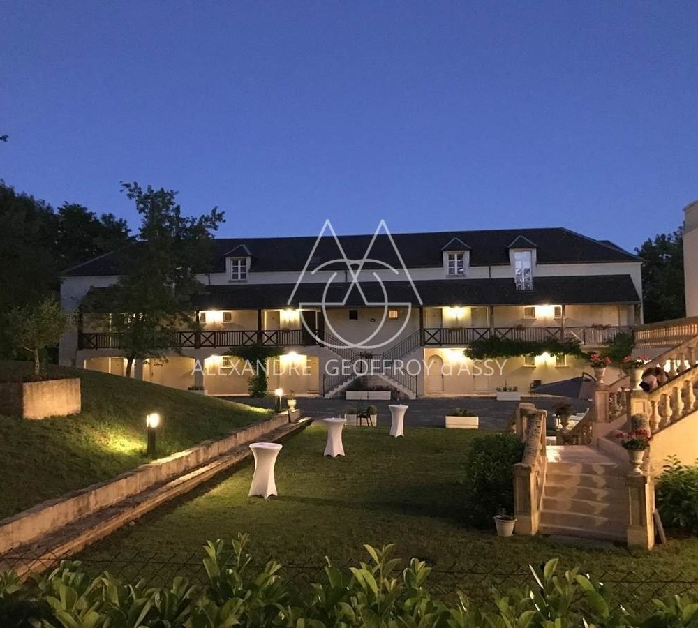 nuit_tombante_sur_le_domaine_de_puy_robert